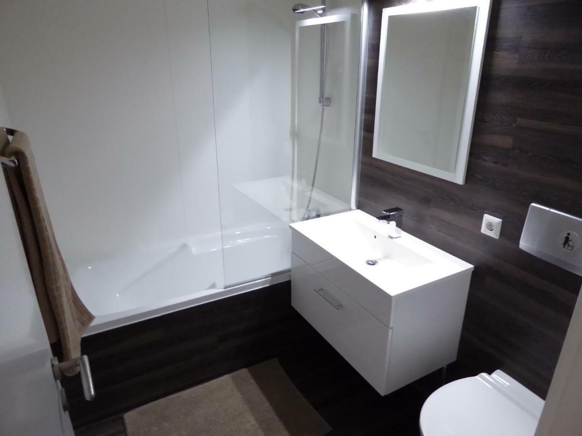 Ambiente Ferienapartments Warmbad فيلاخ المظهر الخارجي الصورة